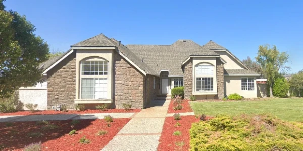 The Lakes at Arlington